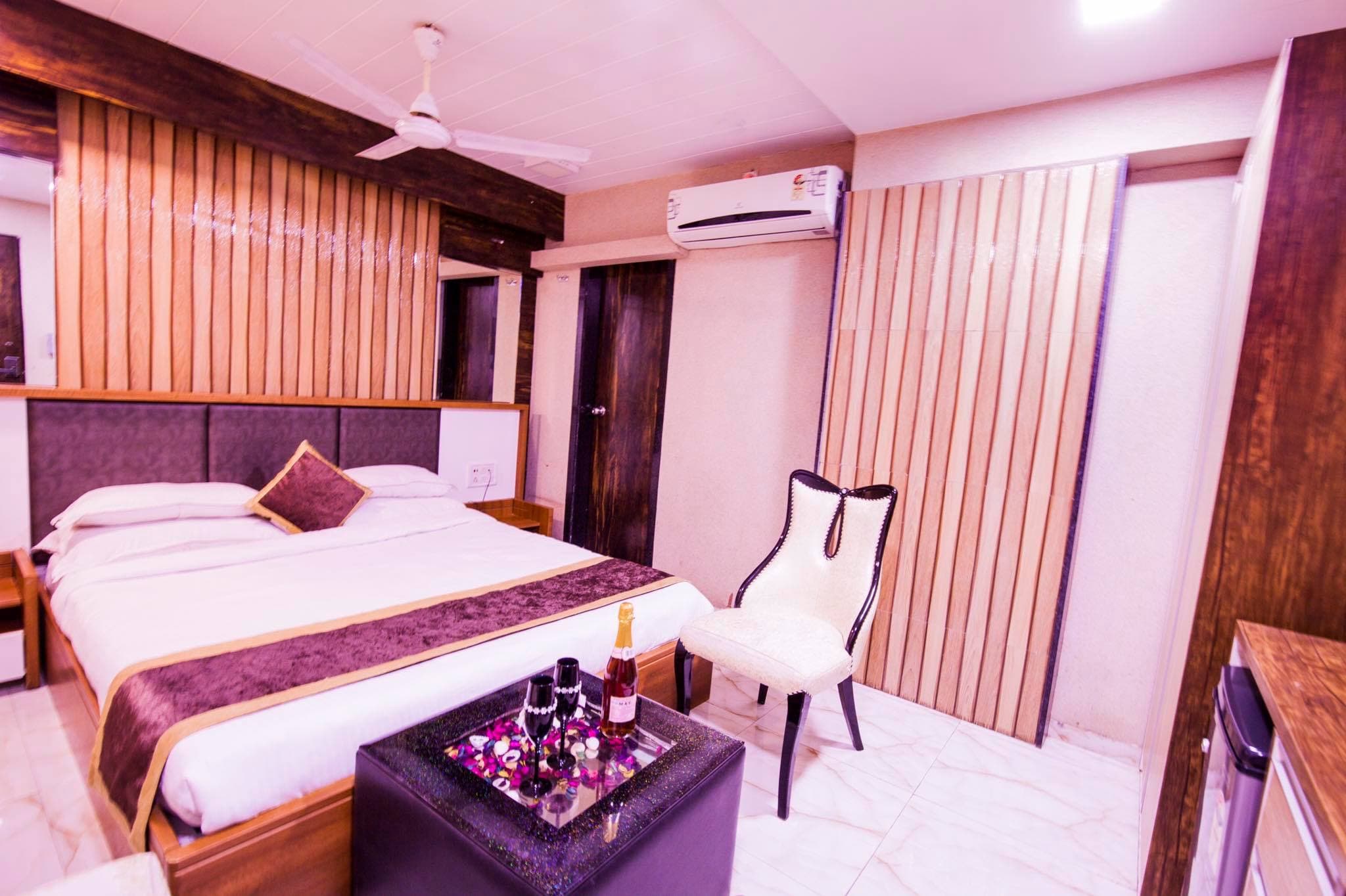 Deluxe Room 104